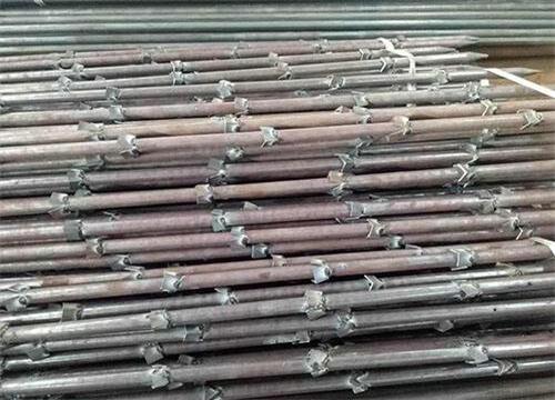 鄂托克隧道钢花管